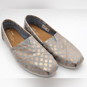 Toms rose gold and light gray classic alpargatas size 9